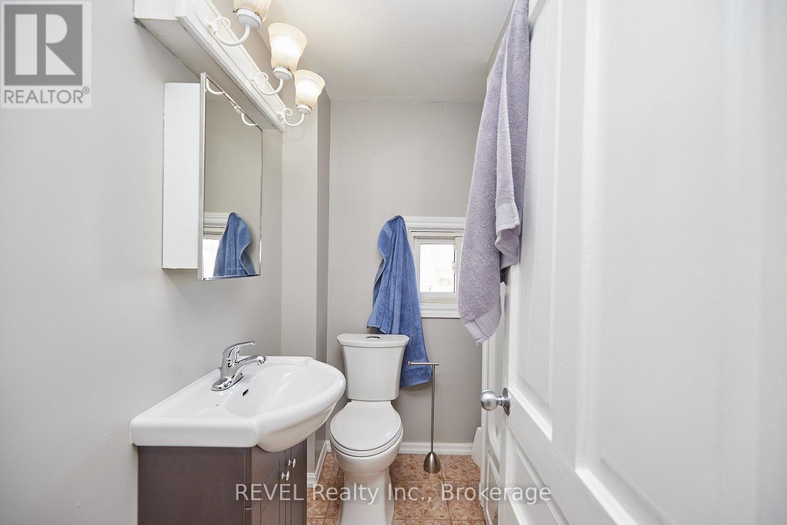 193 Idylewylde Street, Fort Erie, Ontario  L2A 2L4 - Photo 16 - X12162033
