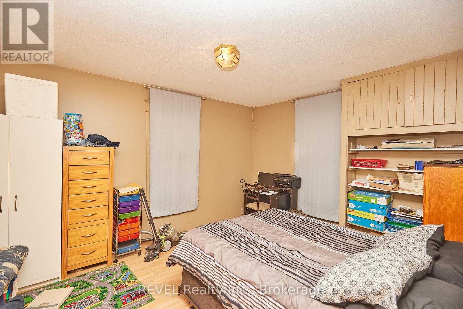193 Idylewylde Street, Fort Erie, Ontario  L2A 2L4 - Photo 8 - X12162033