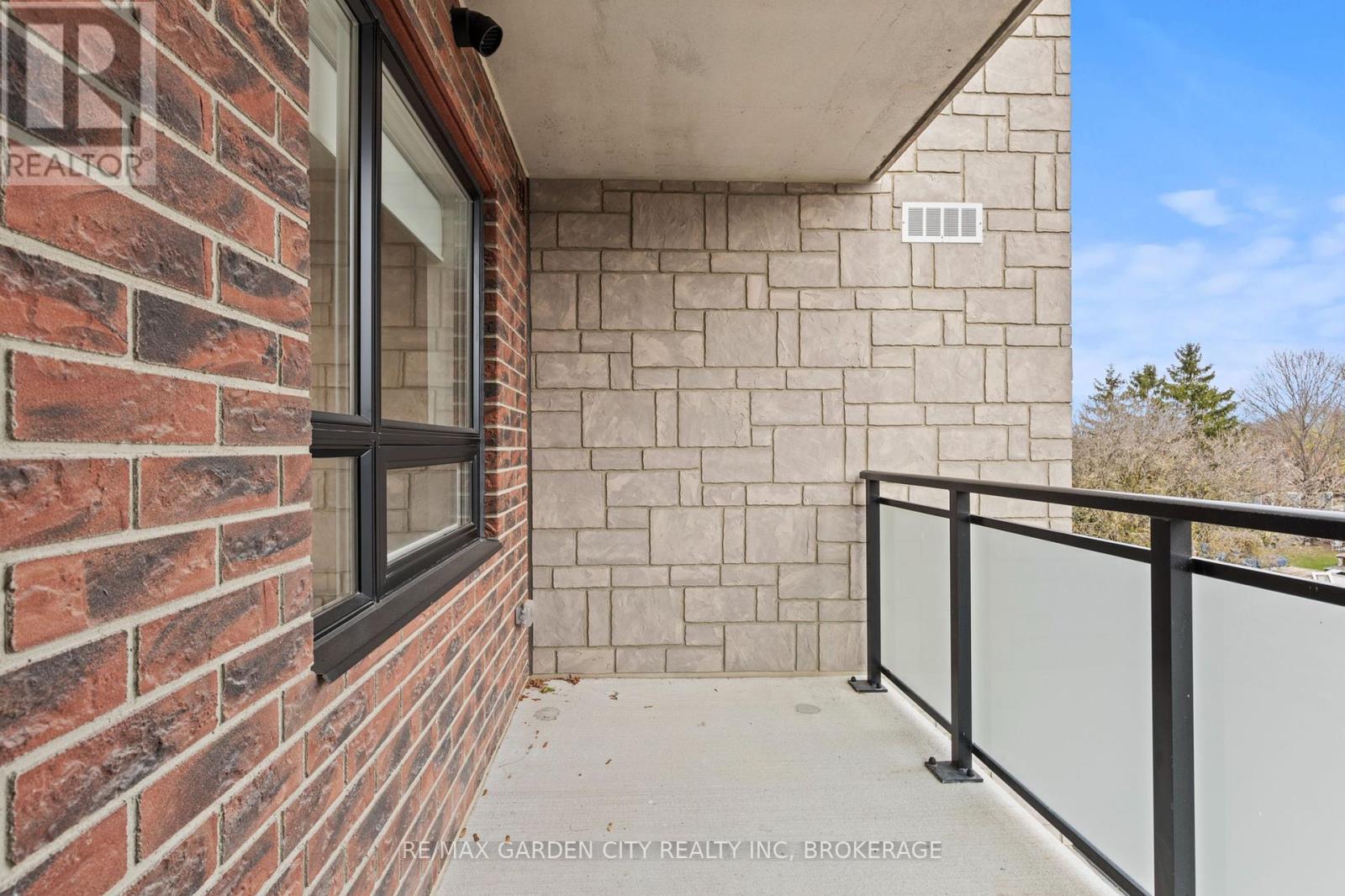 305 - 3998 Victoria Avenue, Lincoln, Ontario  L0R 2C0 - Photo 19 - X12162089