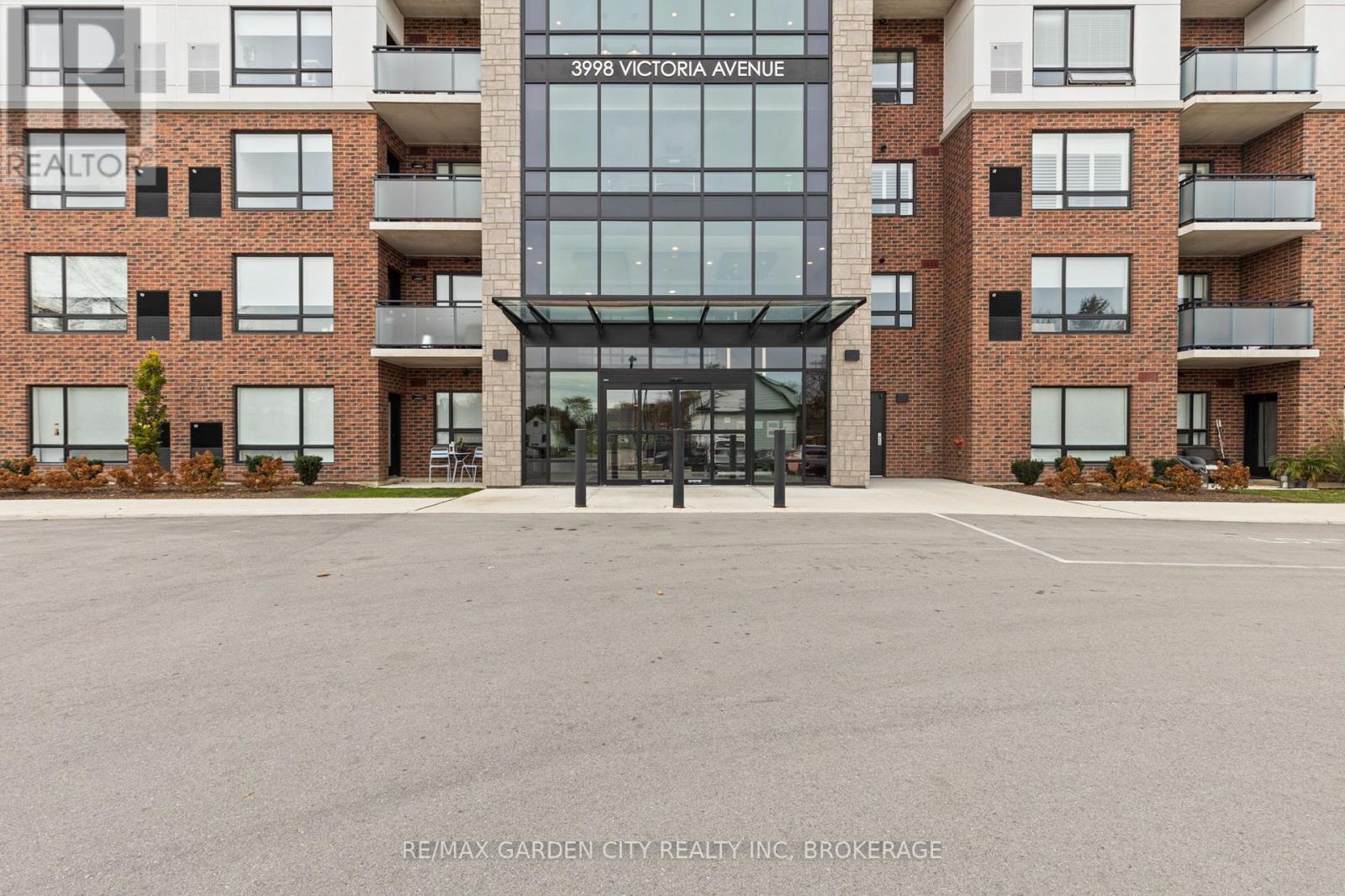 305 - 3998 Victoria Avenue, Lincoln, Ontario  L0R 2C0 - Photo 3 - X12162089