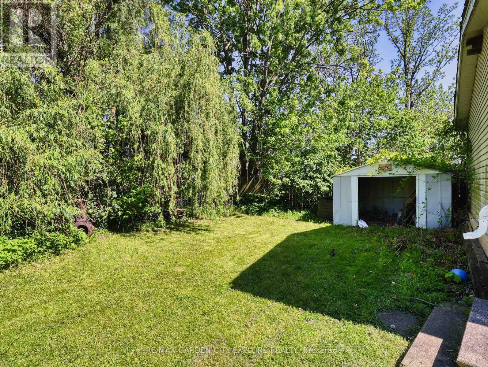 18 St. Peter Street, St. Catharines (Burleigh Hill), Ontario  L2T 1N8 - Photo 44 - X12162107