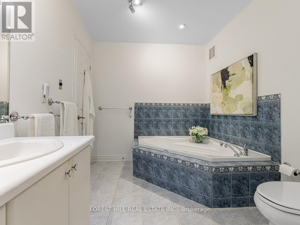 128 Parkview Avenue, Toronto, Ontario  M2N 3Y5 - Photo 20 - C12161477