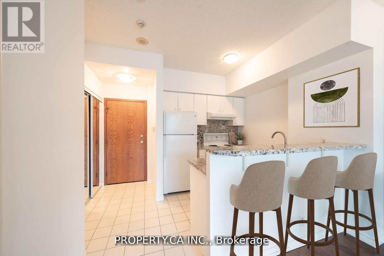 Sph2406 - 10 Queens Quay W, Toronto, Ontario  M5J 2R9 - Photo 5 - C12161764