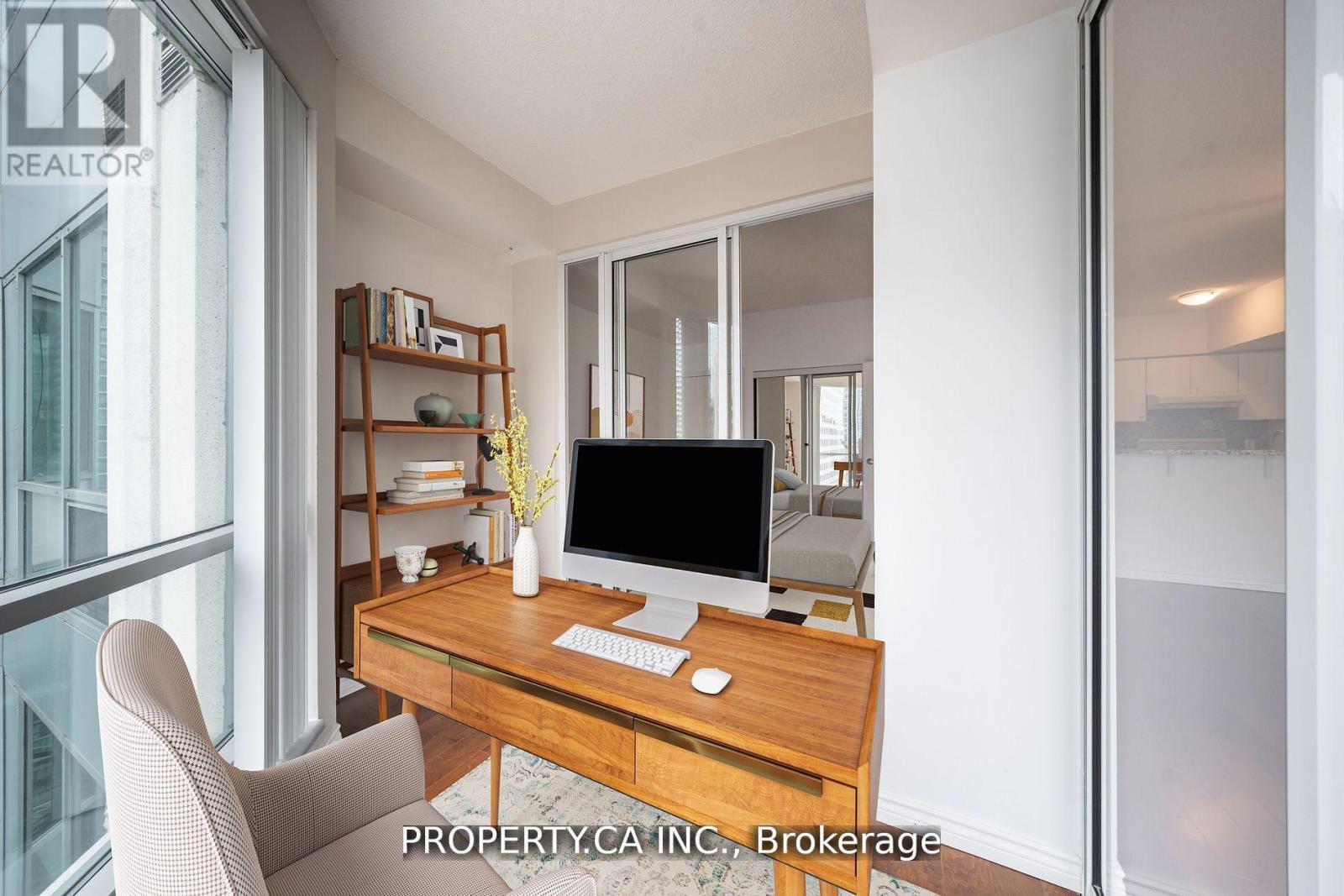 Sph2406 - 10 Queens Quay W, Toronto, Ontario  M5J 2R9 - Photo 9 - C12161764