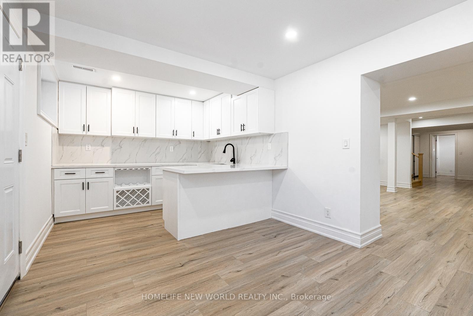 9 Rusholme Drive, Toronto, Ontario  M6J 3K1 - Photo 36 - C12161803