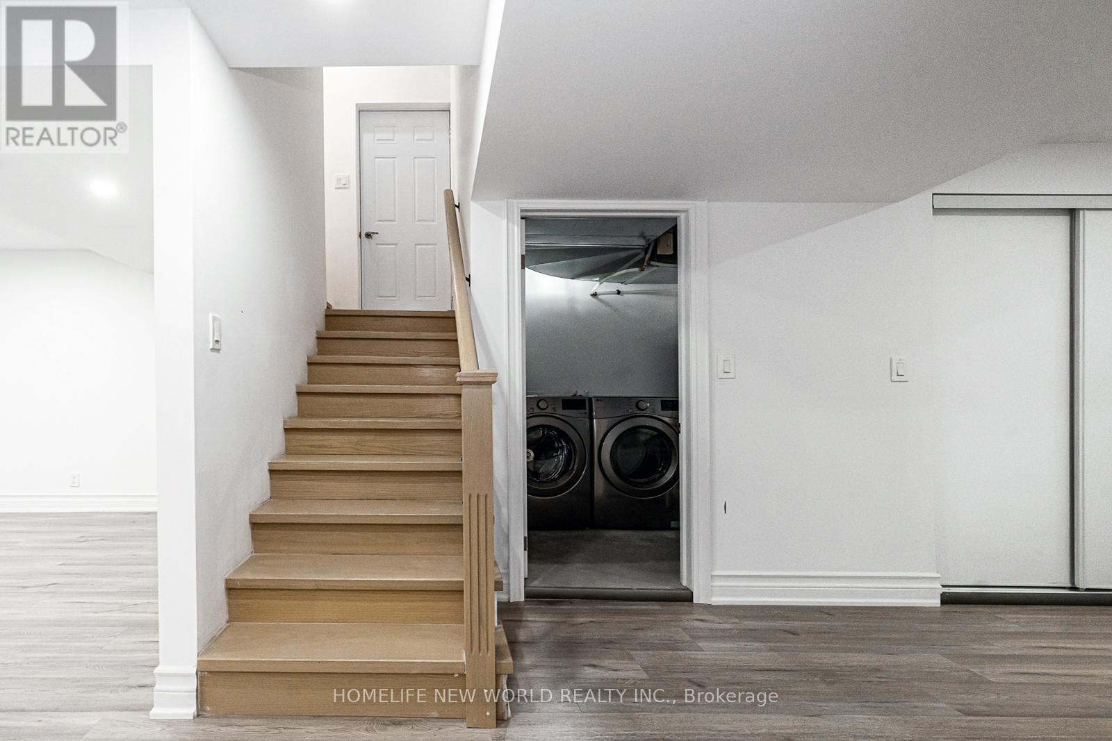 9 Rusholme Drive, Toronto, Ontario  M6J 3K1 - Photo 39 - C12161803