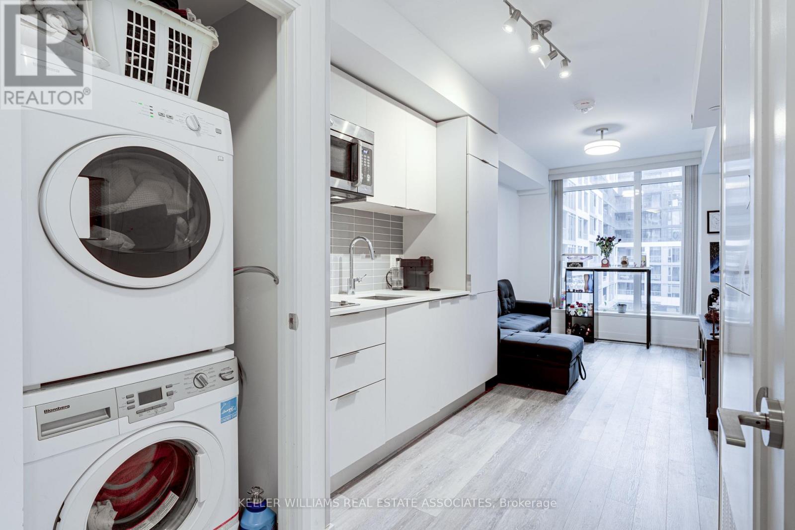402 - 576 Front Street W, Toronto, Ontario  M5V 1C1 - Photo 6 - C12161873