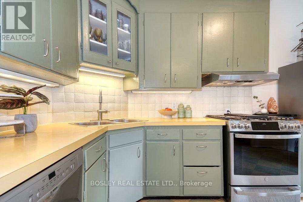 244 Havelock Street, Toronto, Ontario  M6H 3B9 - Photo 13 - C12161885