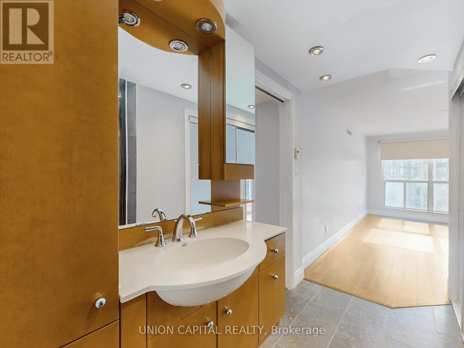 1008 - 28 Hollywood Avenue, Toronto, Ontario  M2N 6S4 - Photo 32 - C12161955