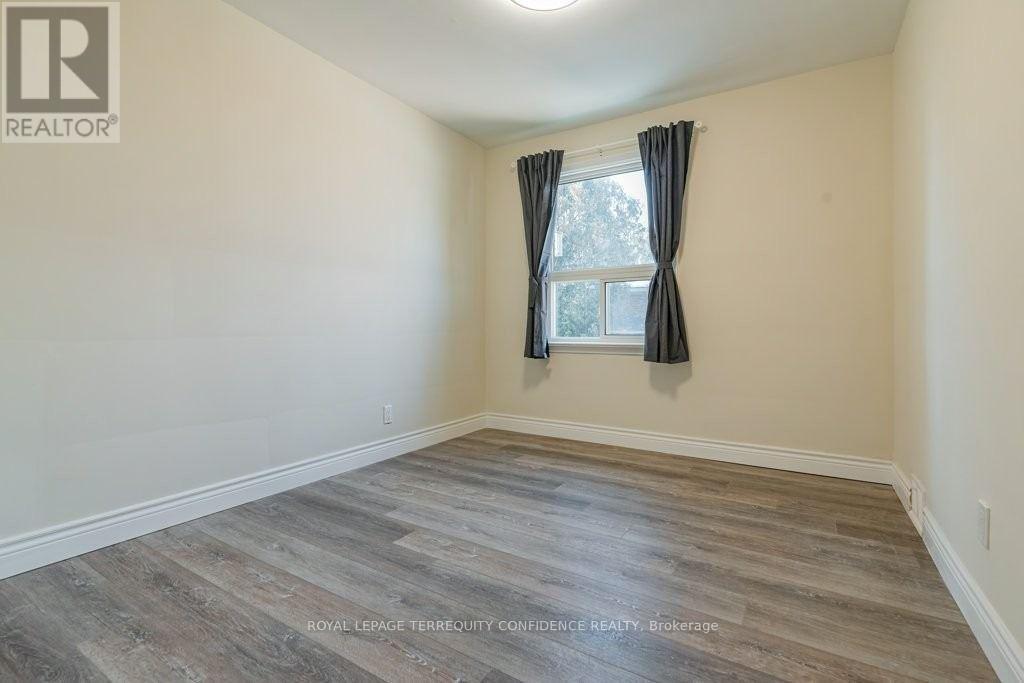 219 Betty Ann Drive, Toronto, Ontario  M2R 1A6 - Photo 7 - C12161981