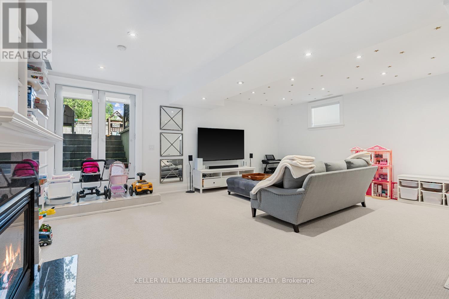 92 Felbrigg Avenue, Toronto, Ontario  M5M 2M4 - Photo 35 - C12161853