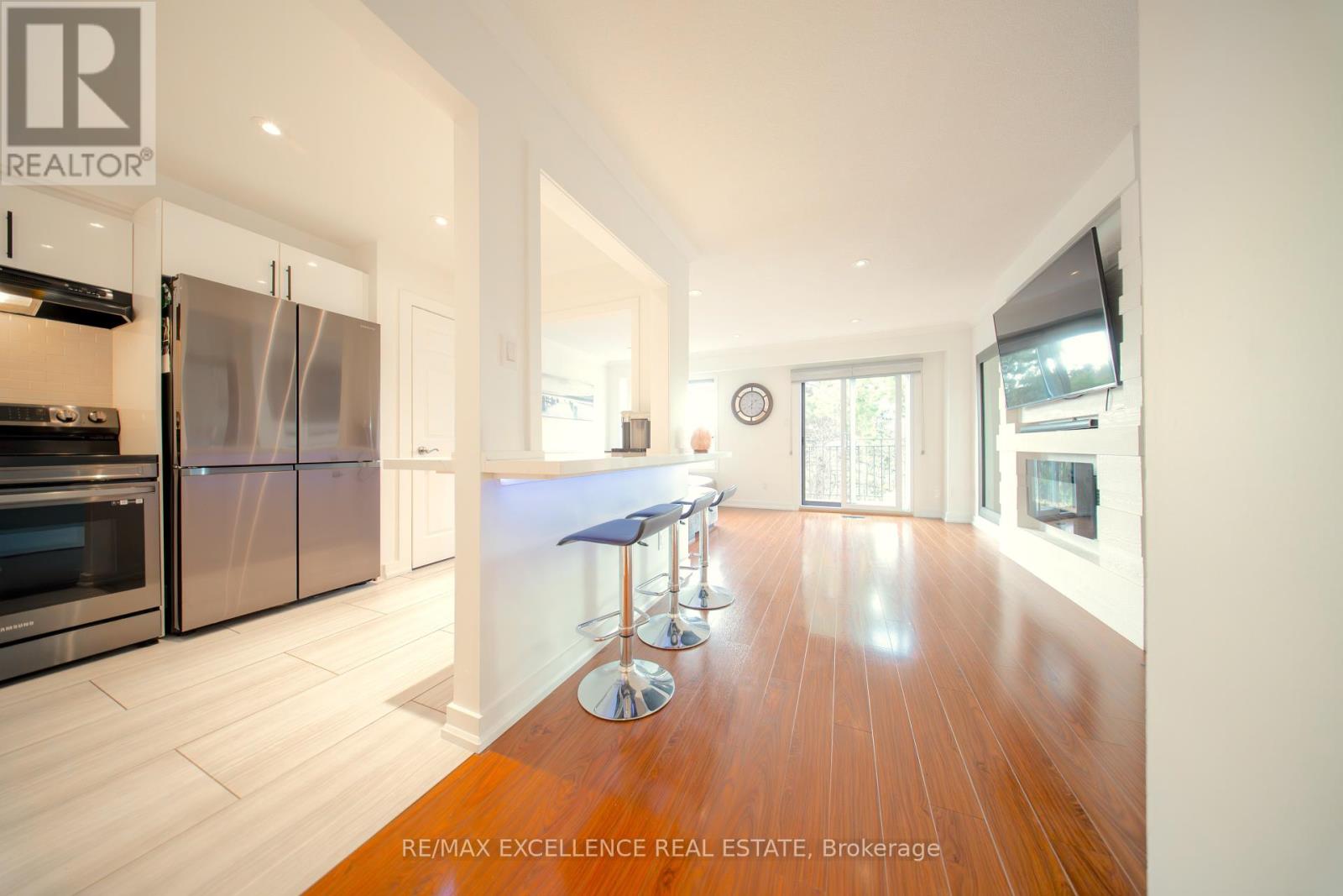 34 - 35 Collins Crescent, Brampton, Ontario  L6V 3M9 - Photo 8 - W12111145