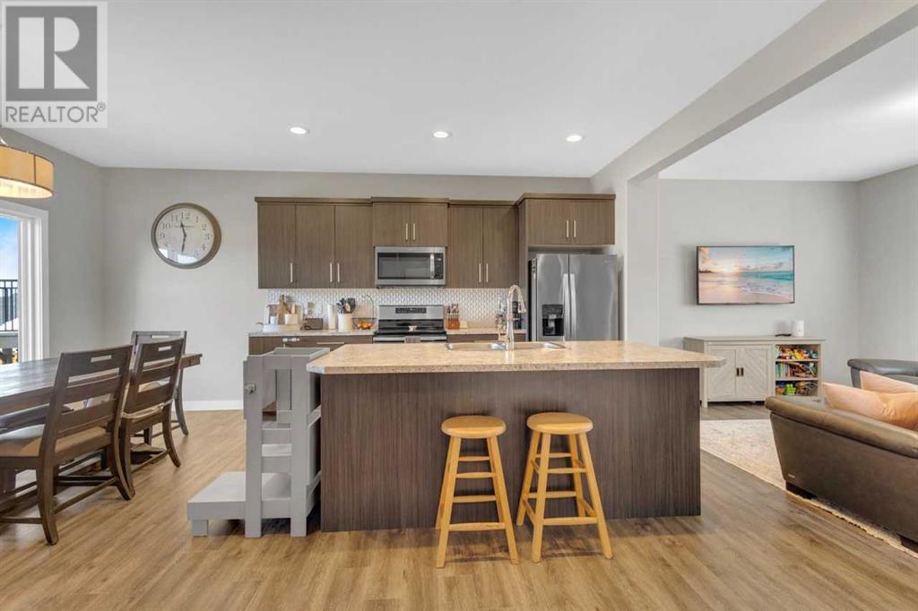 14 Aurora Heights Boulevard, Blackfalds, Alberta  T4M 0M1 - Photo 3 - A2214893