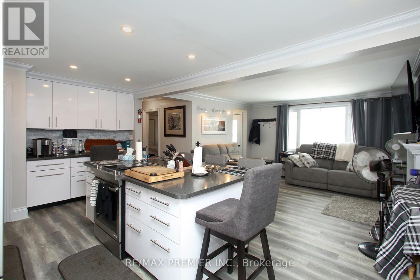 1914 Liverpool Road, Pickering, Ontario  L1V 1W5 - Photo 13 - E12161498