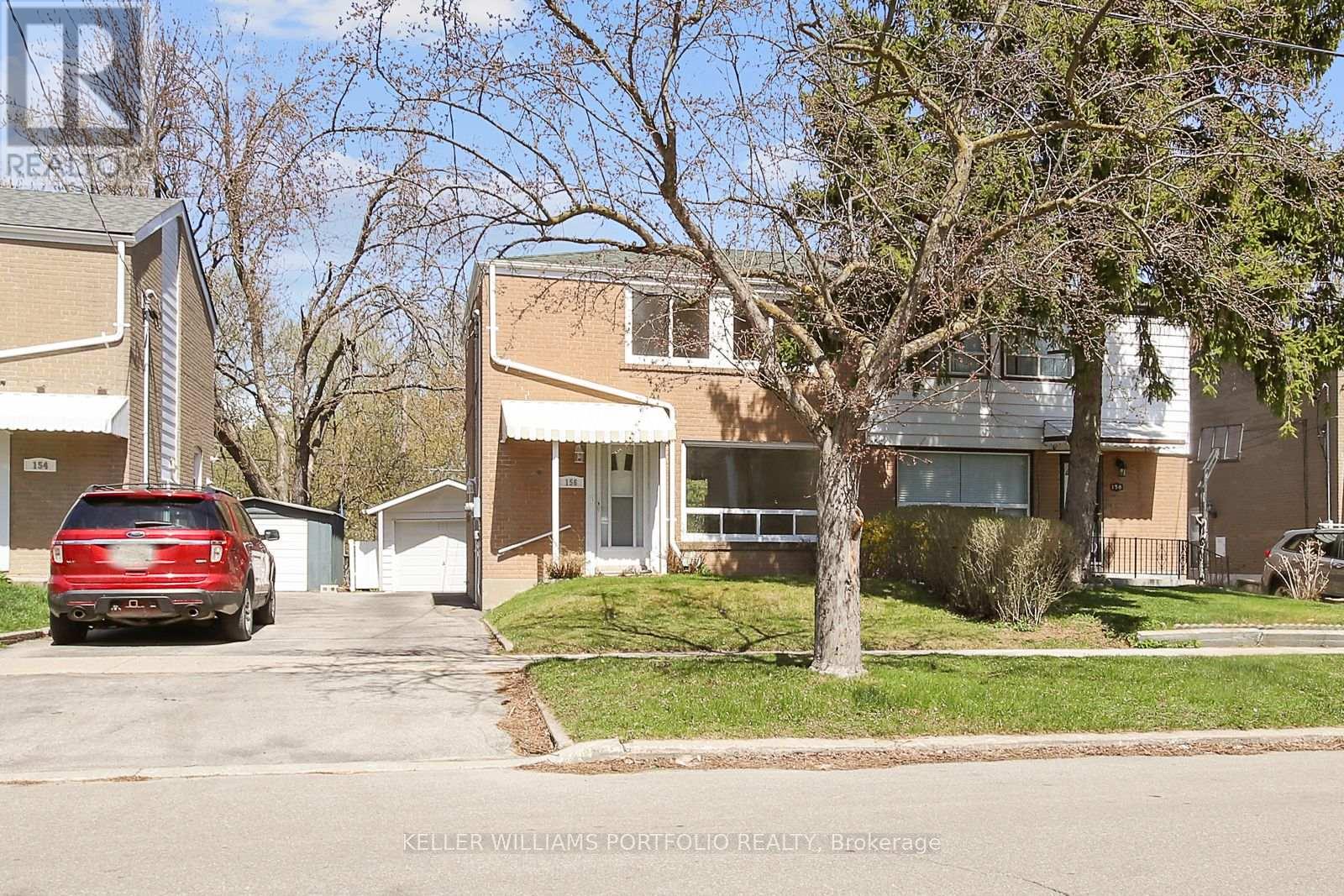 156 WOODFERN DRIVE, Toronto, Ontario