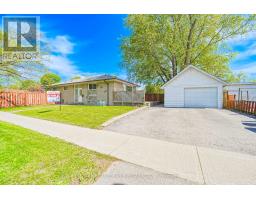 853 BRIMORTON DRIVE, Toronto, Ontario
