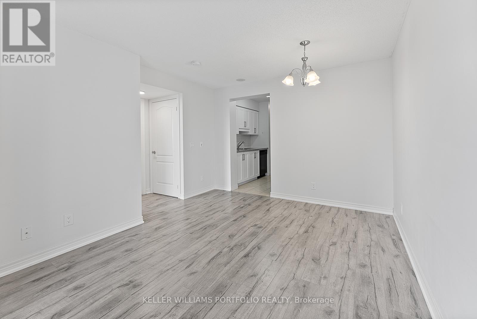 1906 - 70 Town Centre Court, Toronto (Bendale), Ontario  M1P 0B2 - Photo 9 - E12162001
