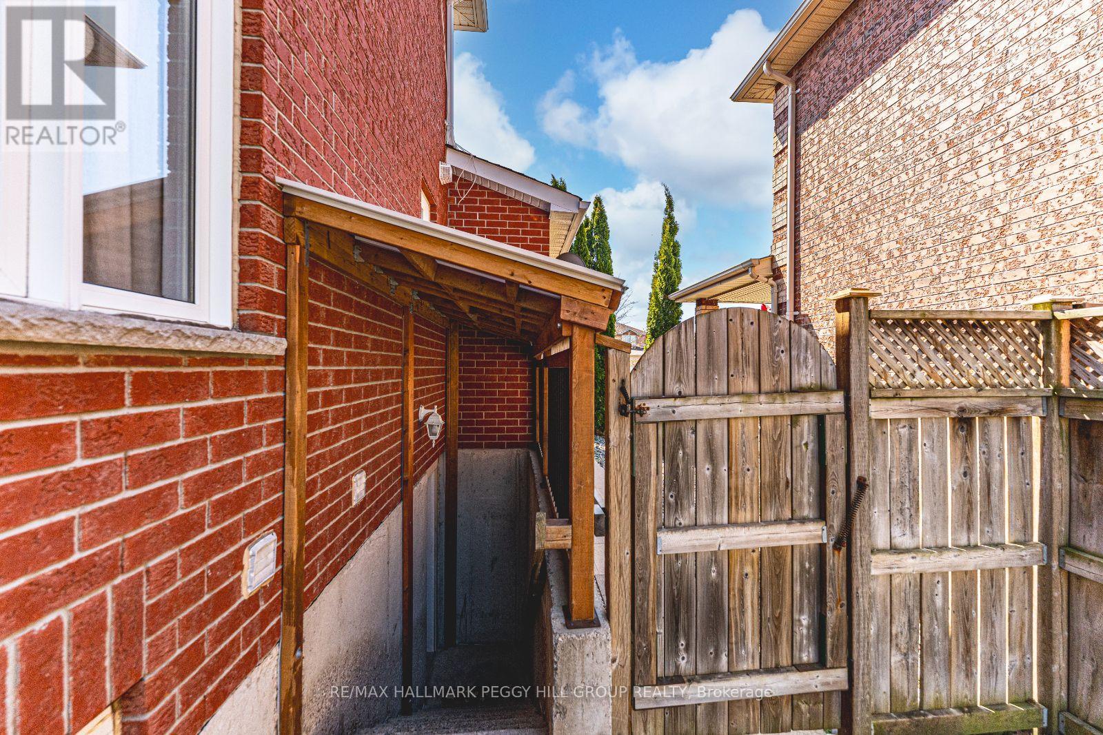 64 Summerset Drive, Barrie, Ontario  L4N 0B1 - Photo 23 - S12150321