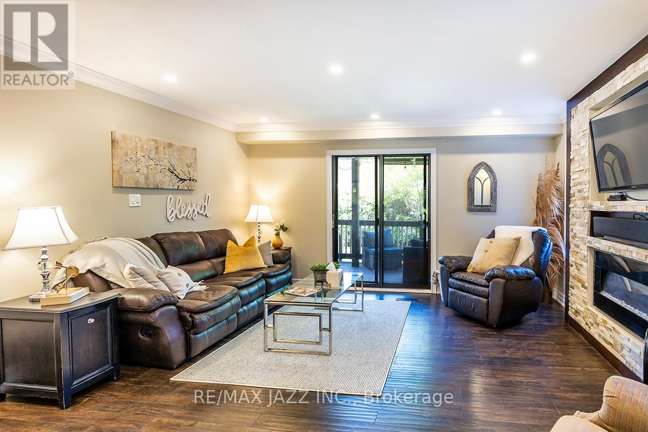 22 Kingswood Drive, Clarington, Ontario  L1E 1G2 - Photo 6 - E12162036