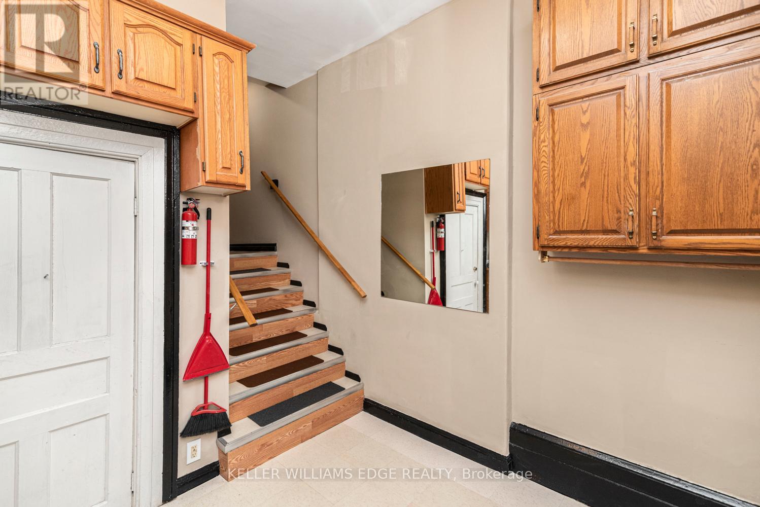 Property at 77 CATHCART STREET image 5