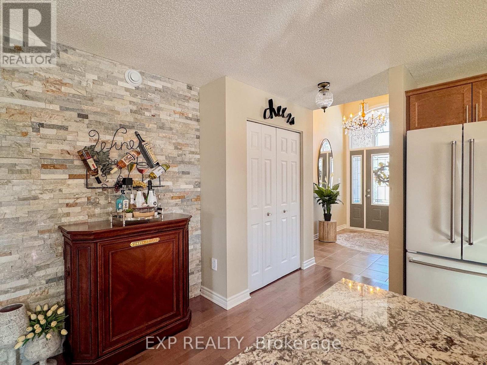 369 Zircon Street, Clarence-Rockland, Ontario  K4K 0H9 - Photo 5 - X12162038