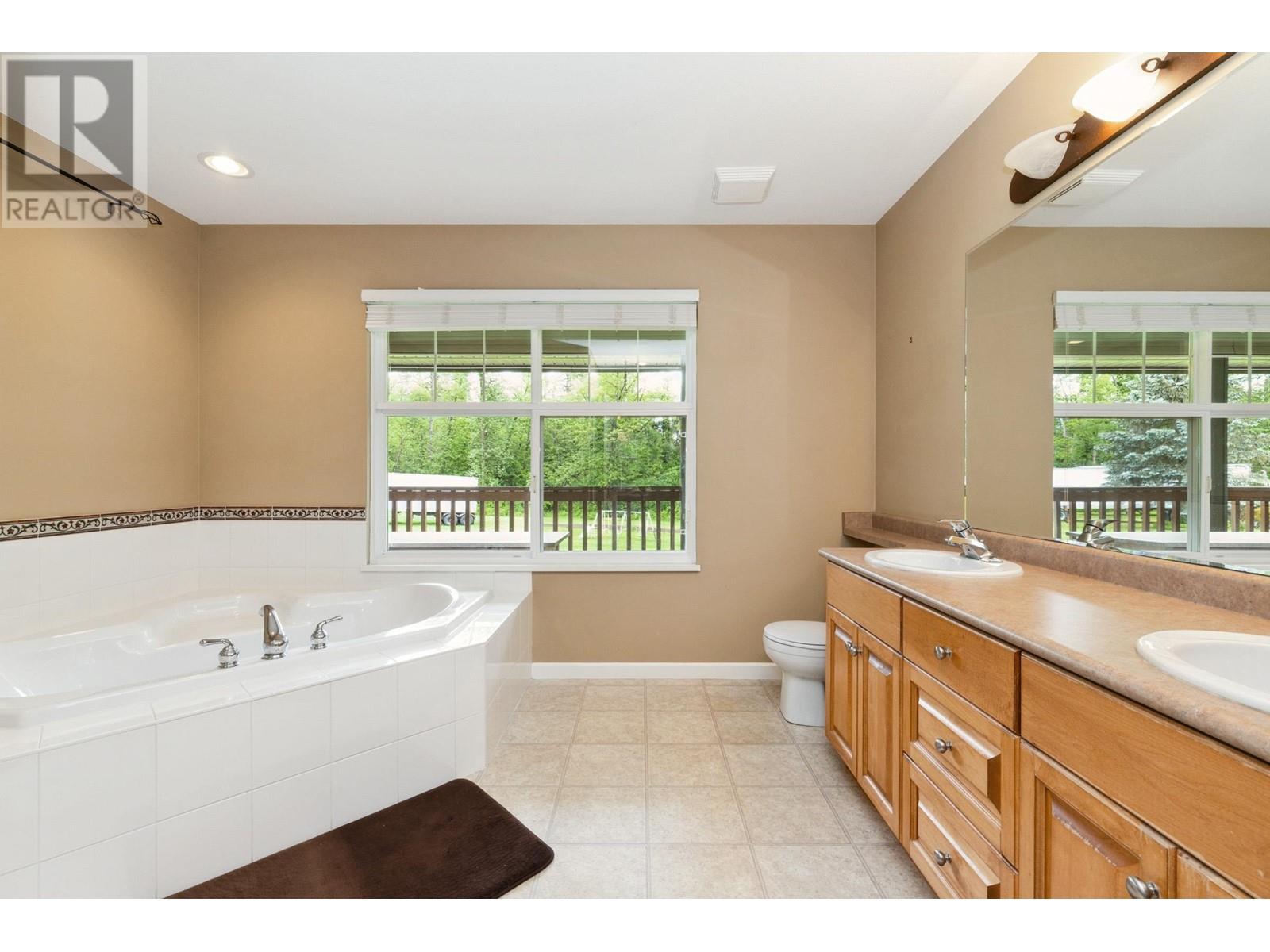 9955 Odell Street, Maple Ridge, British Columbia  V2W 1M5 - Photo 15 - R3004127