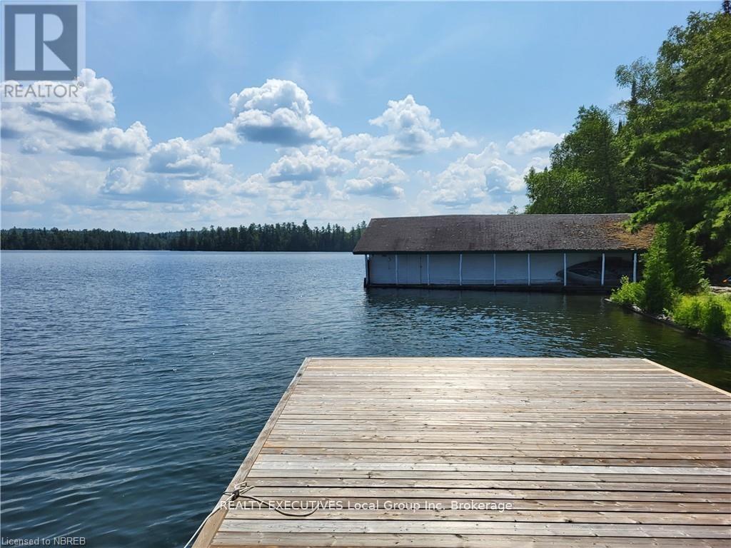 58 Island 938 Lake Temagami, Temagami, Ontario  P0H 2H0 - Photo 11 - X12162091