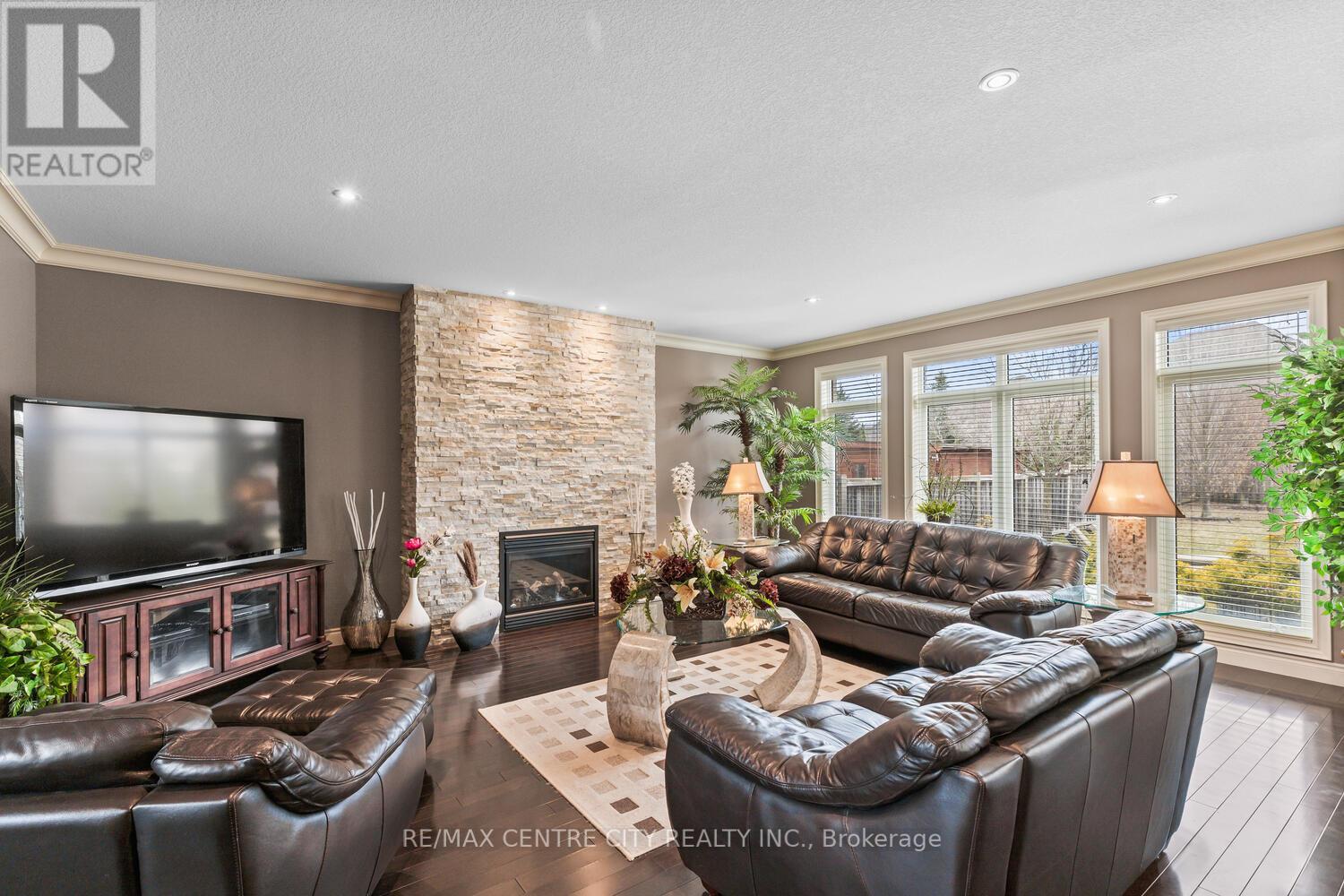 458 Eagletrace Drive, London North, Ontario  N6G 0E7 - Photo 22 - X12145624