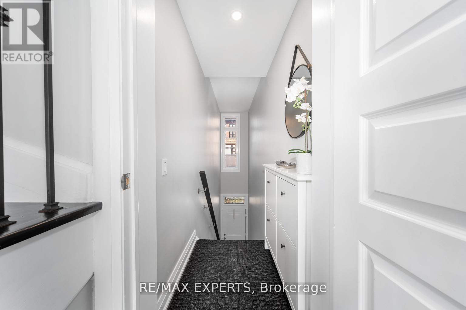 40 - 8167 Kipling Avenue, Vaughan, Ontario  L4L 0G4 - Photo 6 - N12161445