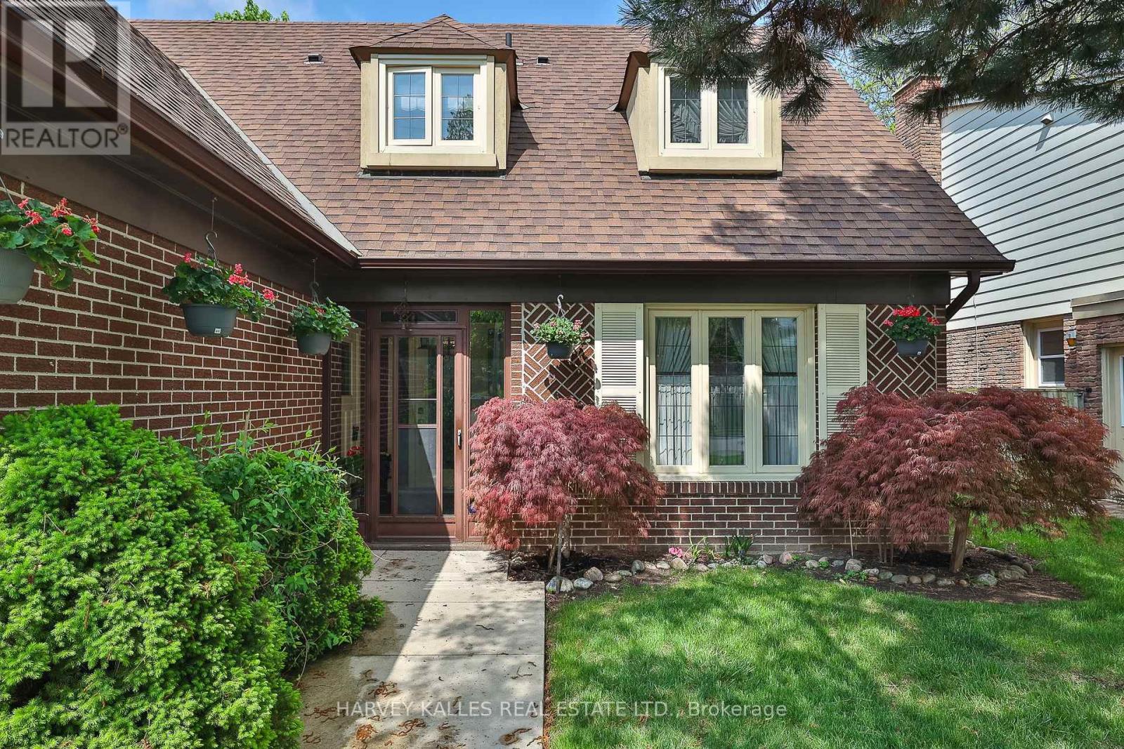 28 Waggoners Wells Lane, Markham, Ontario  L3T 4K3 - Photo 3 - N12161512