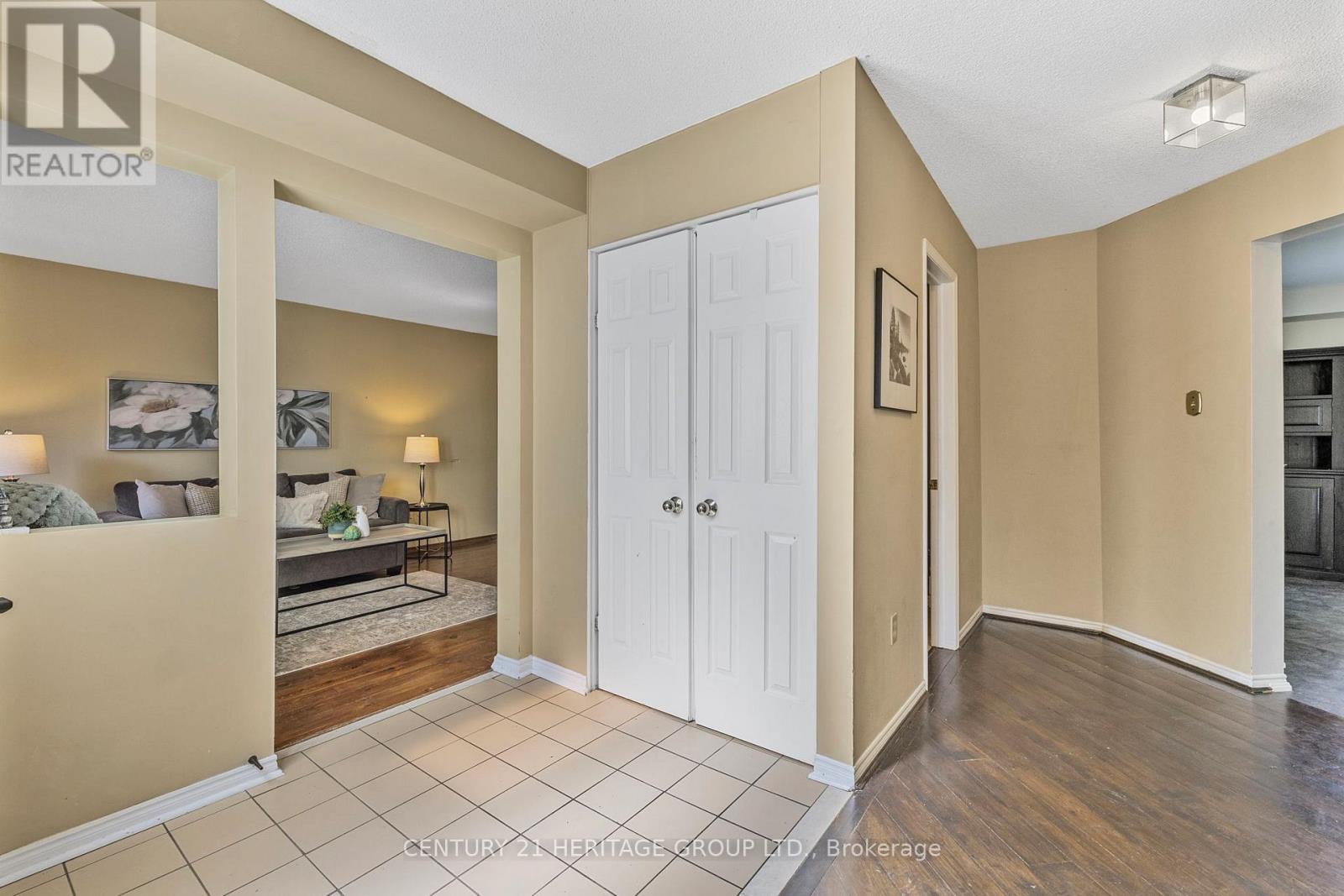 44 - 108 Ashley Place, Aurora (Aurora Village), Ontario  L4G 6H5 - Photo 8 - N12161565