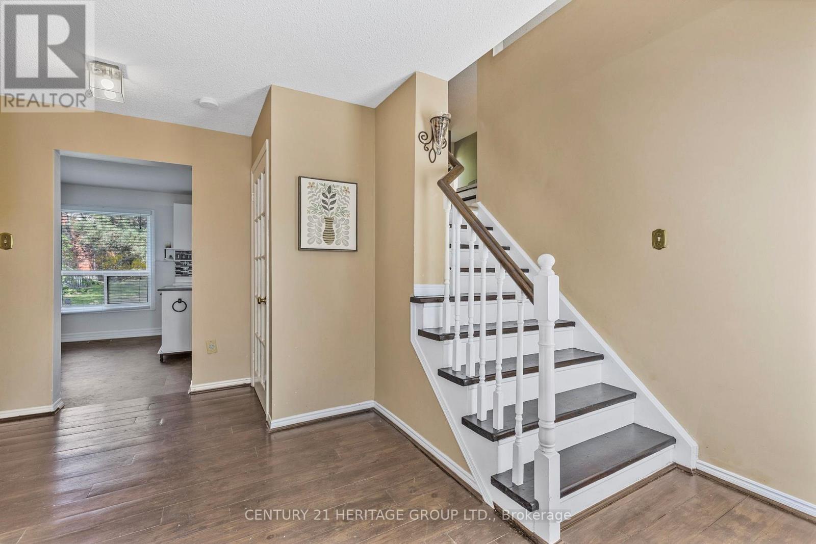 44 - 108 Ashley Place, Aurora (Aurora Village), Ontario  L4G 6H5 - Photo 9 - N12161565