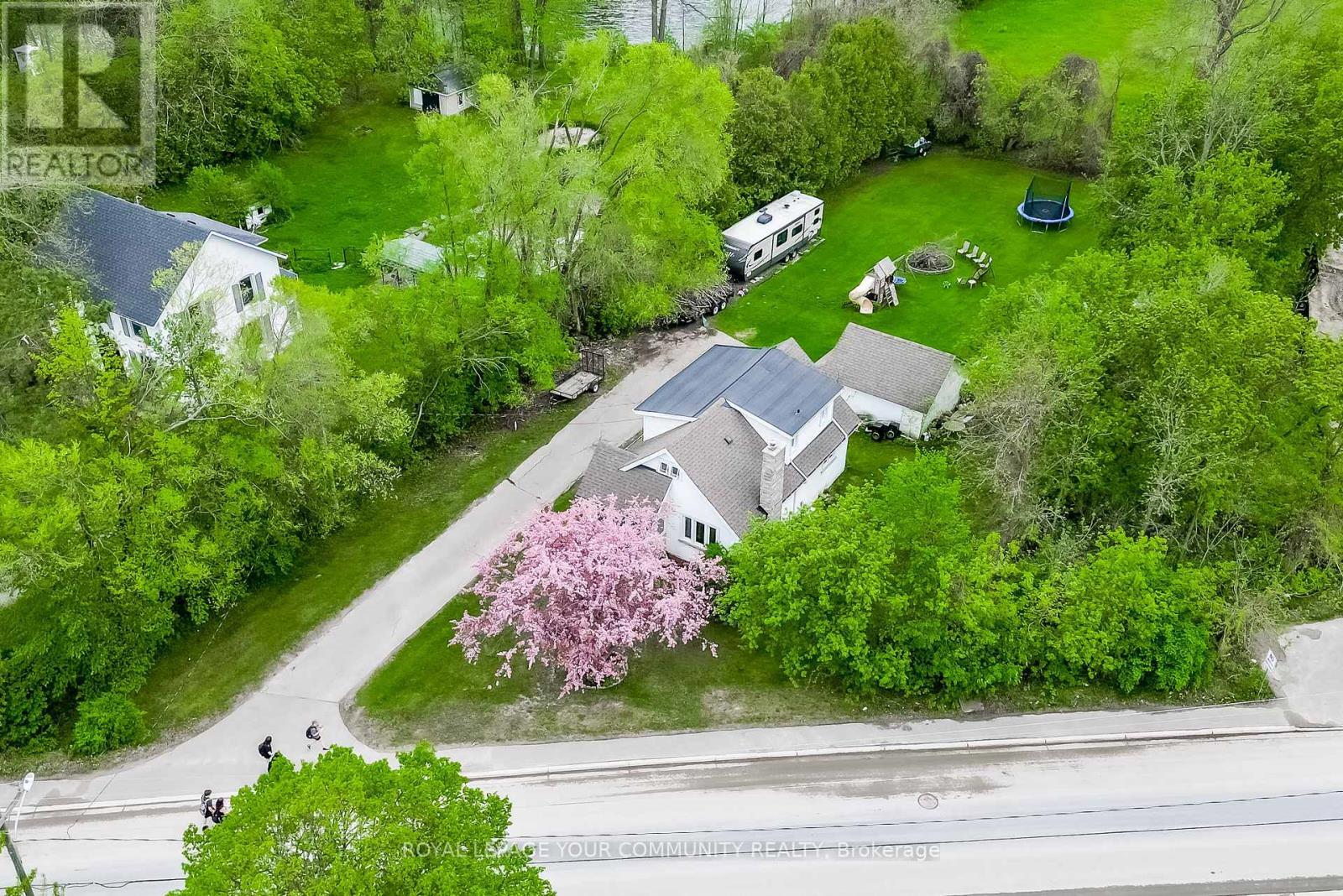 3 Catering Road, Georgina, Ontario  L0E 1R0 - Photo 37 - N12161708