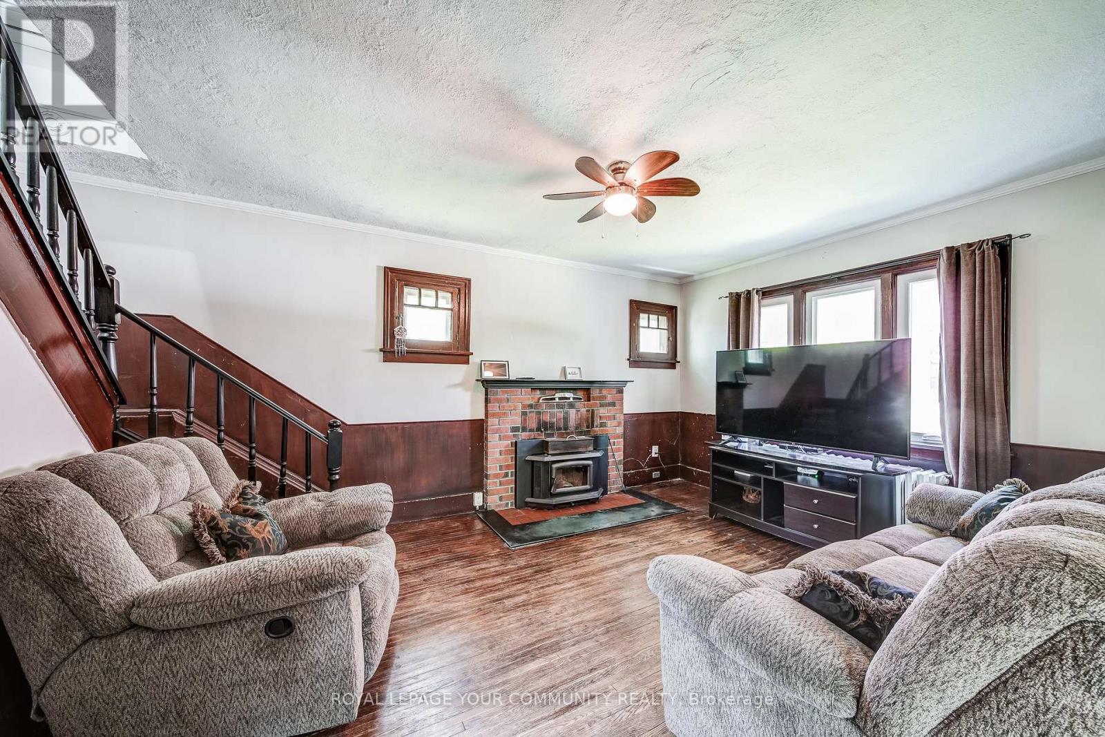 3 Catering Road, Georgina, Ontario  L0E 1R0 - Photo 8 - N12161708