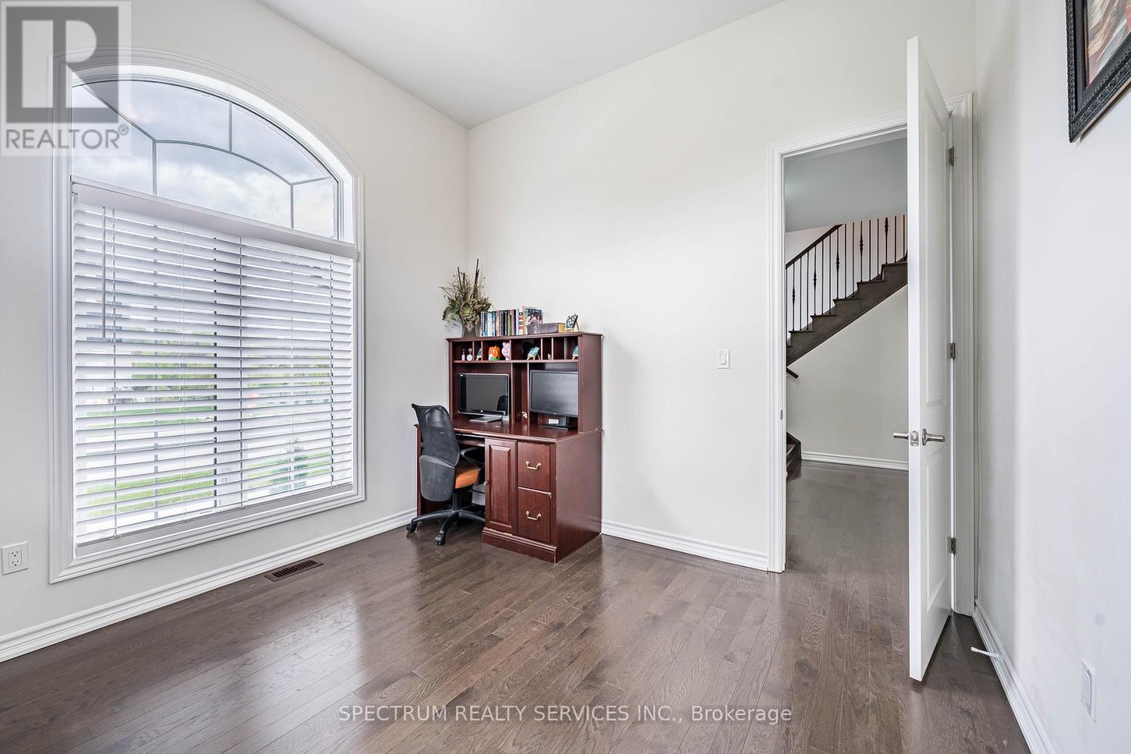 250 Ferragine Crescent, Bradford West Gwillimbury, Ontario  L3Z 4J8 - Photo 24 - N12161713