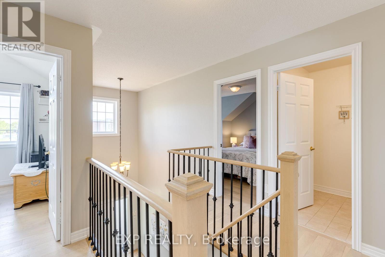 30 Earl Stewart Drive, Aurora, Ontario  L4G 7P4 - Photo 14 - N12161752