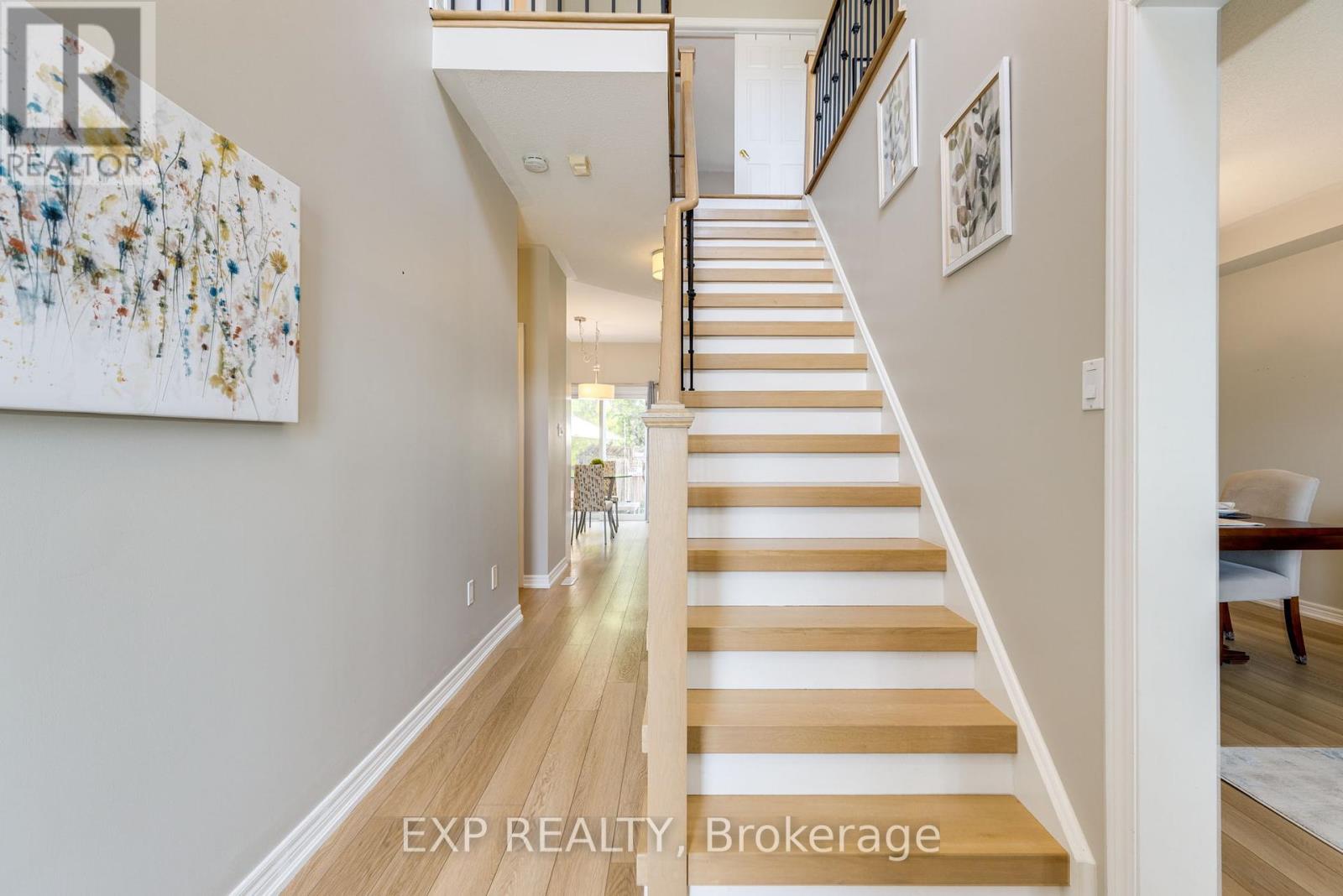 30 Earl Stewart Drive, Aurora, Ontario  L4G 7P4 - Photo 4 - N12161752