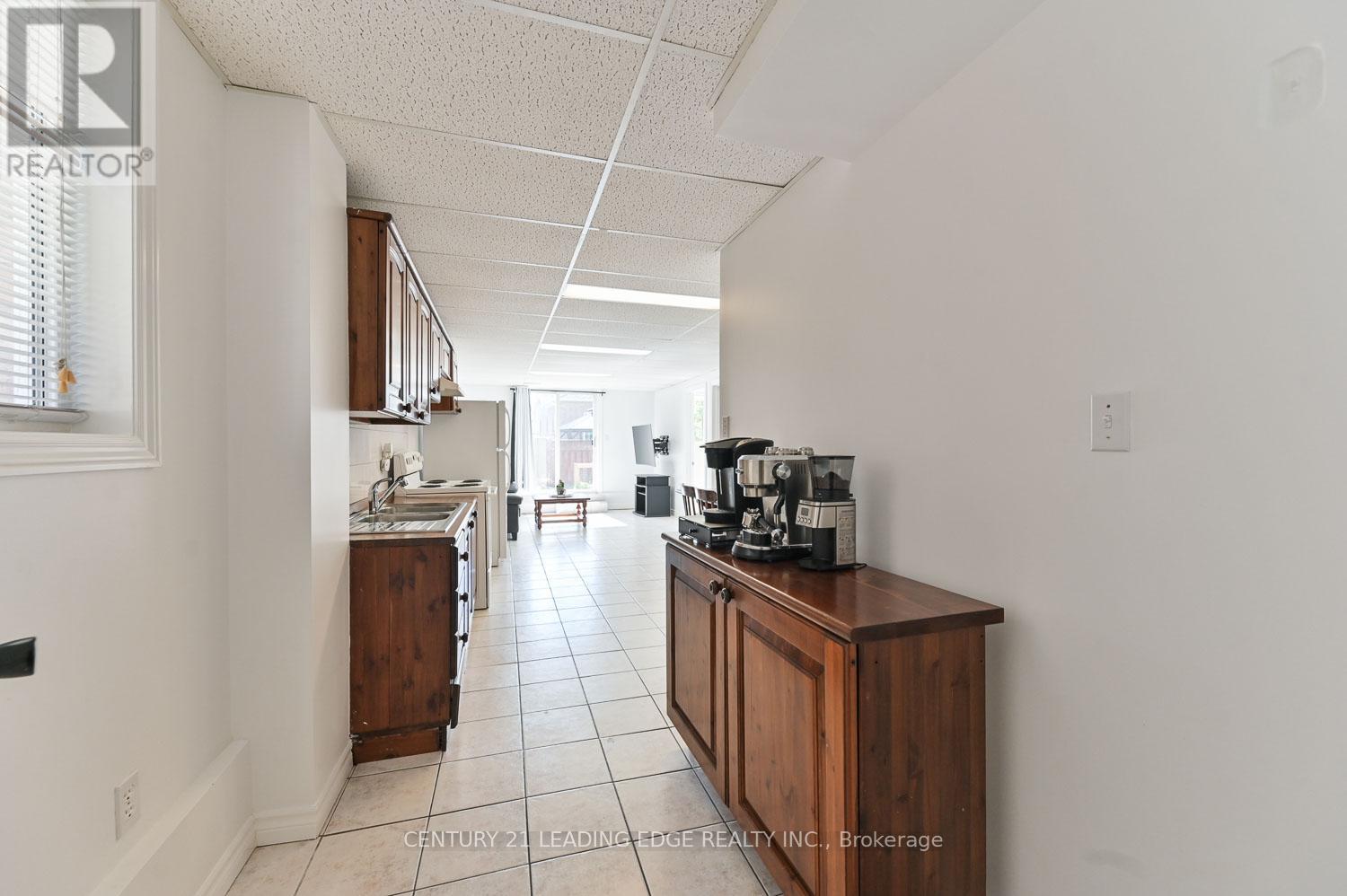10 Lamont Court, Vaughan (Maple), Ontario  L6A 3B6 - Photo 31 - N12161811