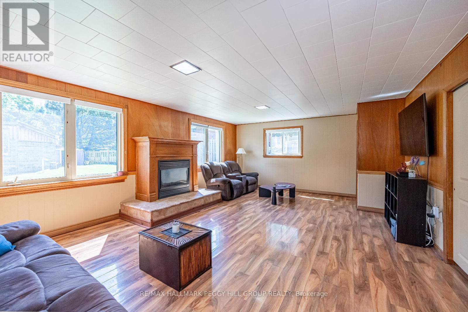 Property at 2139 ADJALA-TECUMSETH TOWNLINE image 4