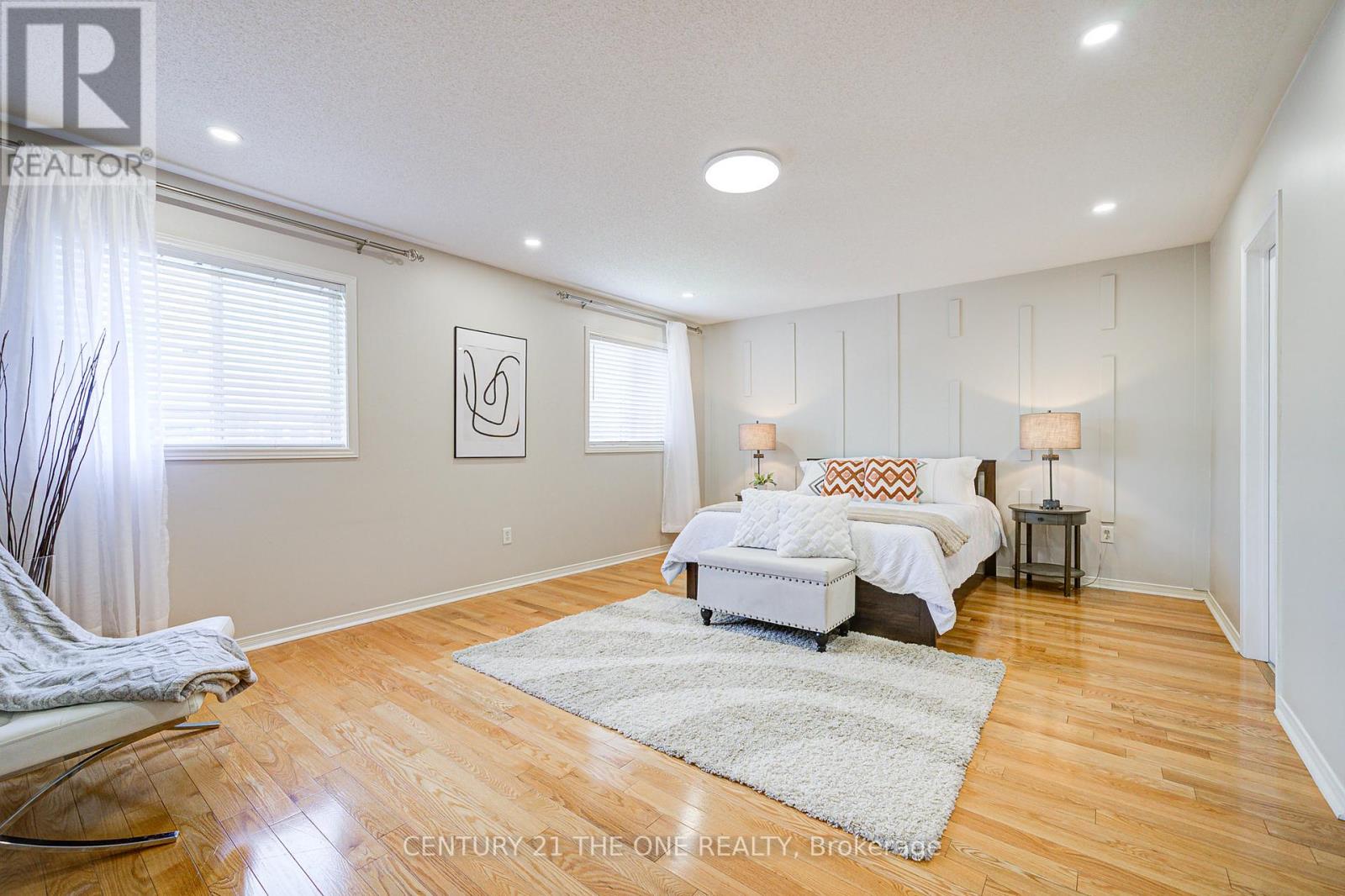16 Martell Gate, Aurora, Ontario  L4G 0C4 - Photo 11 - N12161833