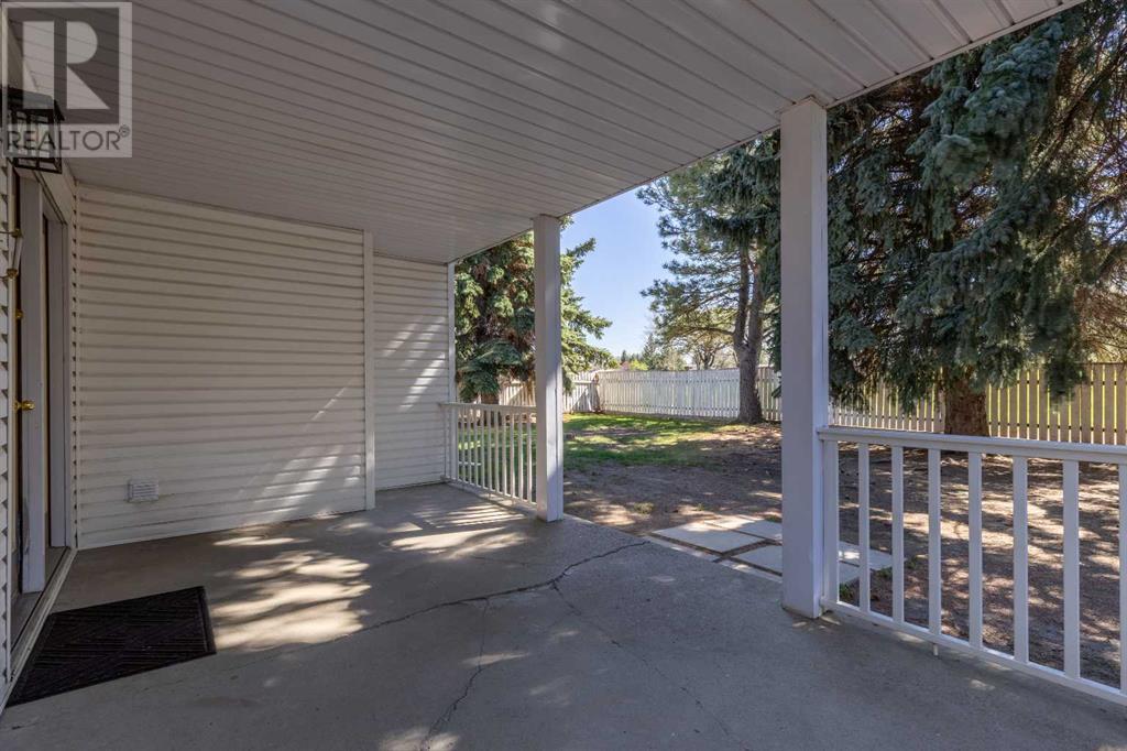 18 Queens Road W, Lethbridge, Alberta  T1K 3W2 - Photo 39 - A2216910