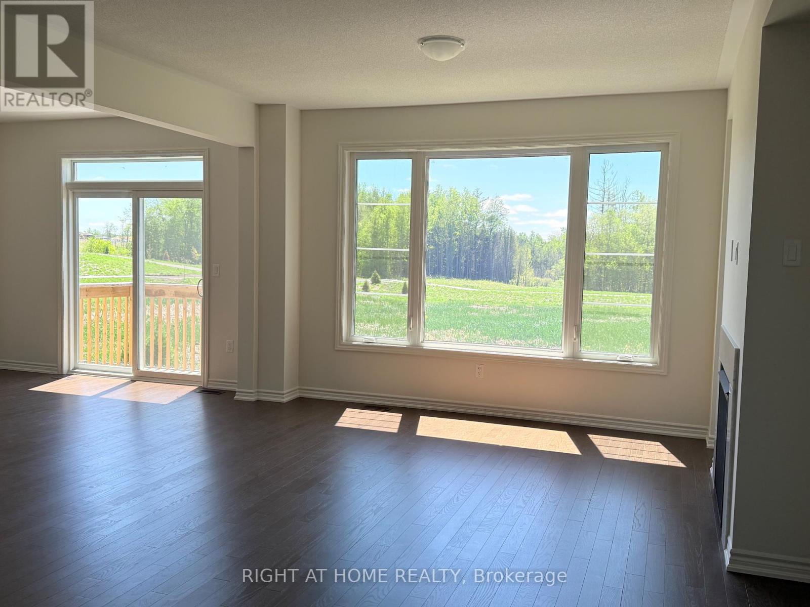 30 Shepherd Drive E, Barrie, Ontario  L9J 0P3 - Photo 11 - S12161766