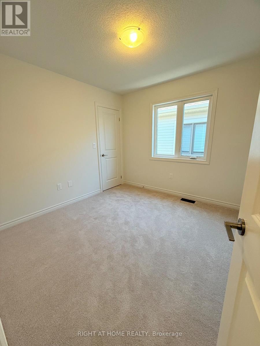 30 Shepherd Drive E, Barrie, Ontario  L9J 0P3 - Photo 20 - S12161766