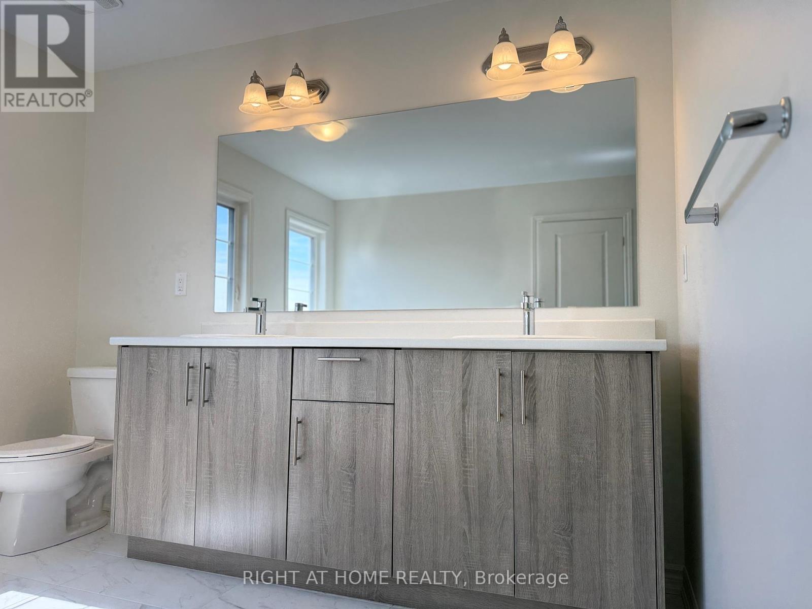 30 Shepherd Drive E, Barrie, Ontario  L9J 0P3 - Photo 26 - S12161766