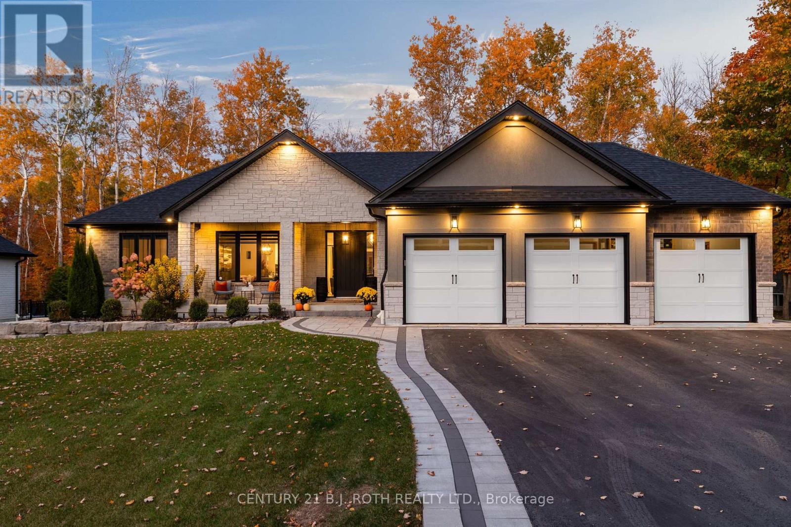 9 Byers Street, Springwater (Snow Valley), Ontario  L9X 2A3 - Photo 1 - S12161797