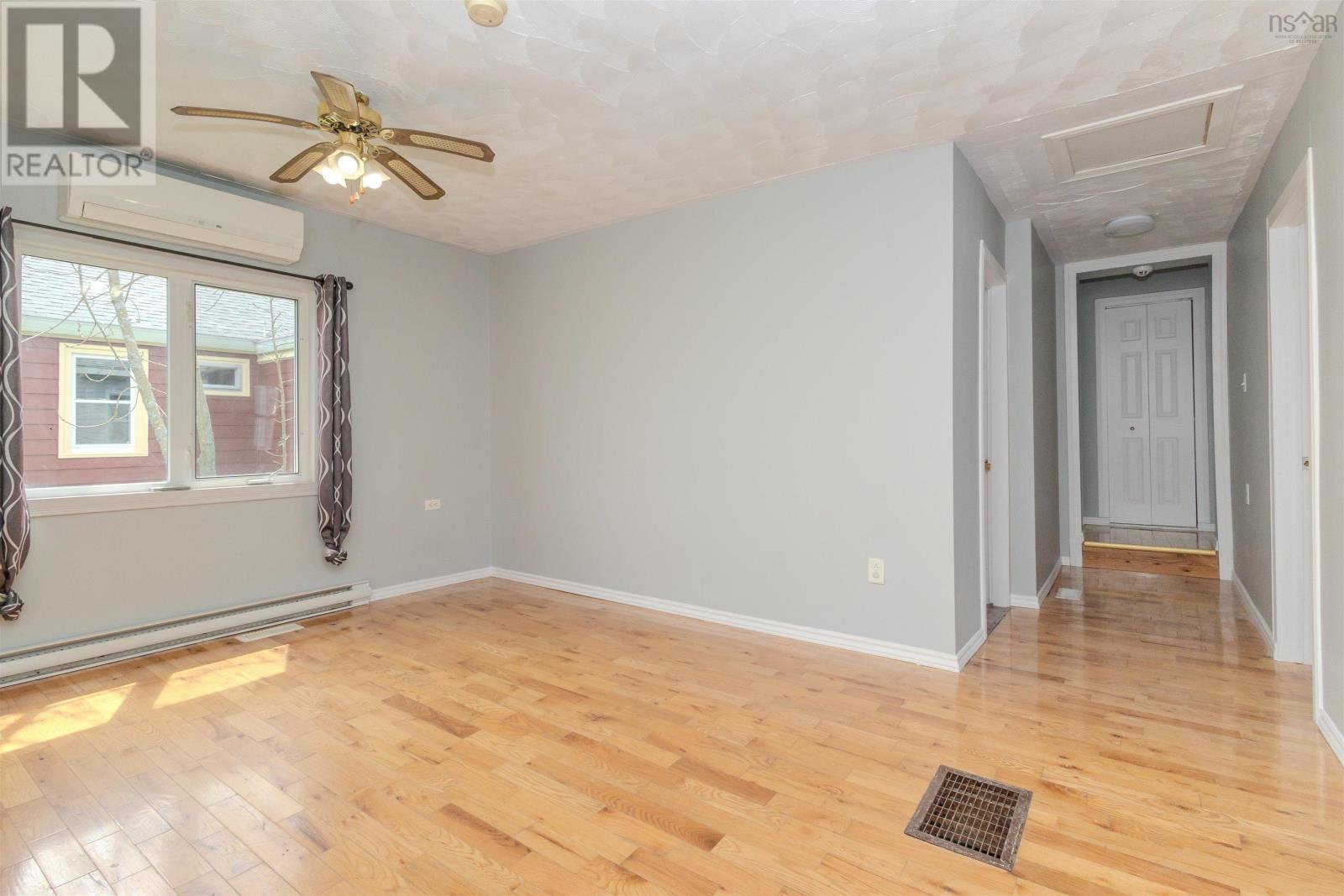 196 Ashby Road, Sydney, Nova Scotia  B1P 2S7 - Photo 13 - 202511583