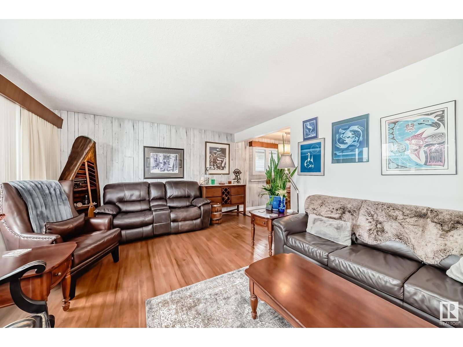 Property at 7012 132 AV NW image 2