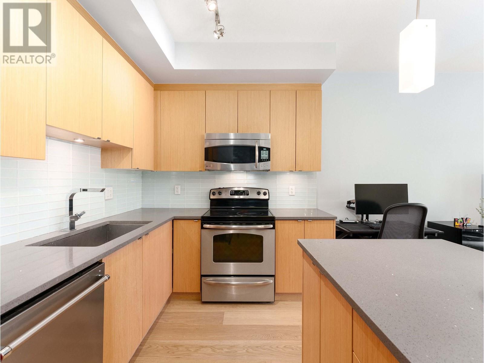 223 735 W 15th Street, North Vancouver, British Columbia  V7M 0B8 - Photo 14 - R3004833