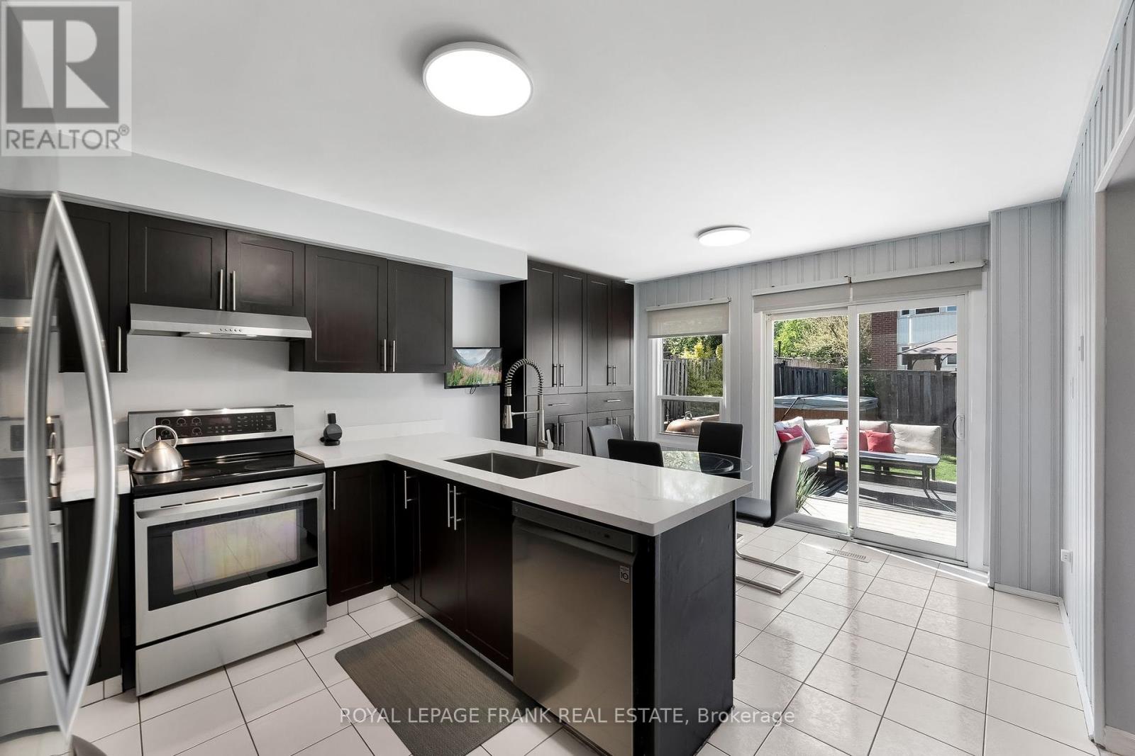110 Tipton Crescent, Ajax, Ontario  L1T 2K8 - Photo 14 - E12161139