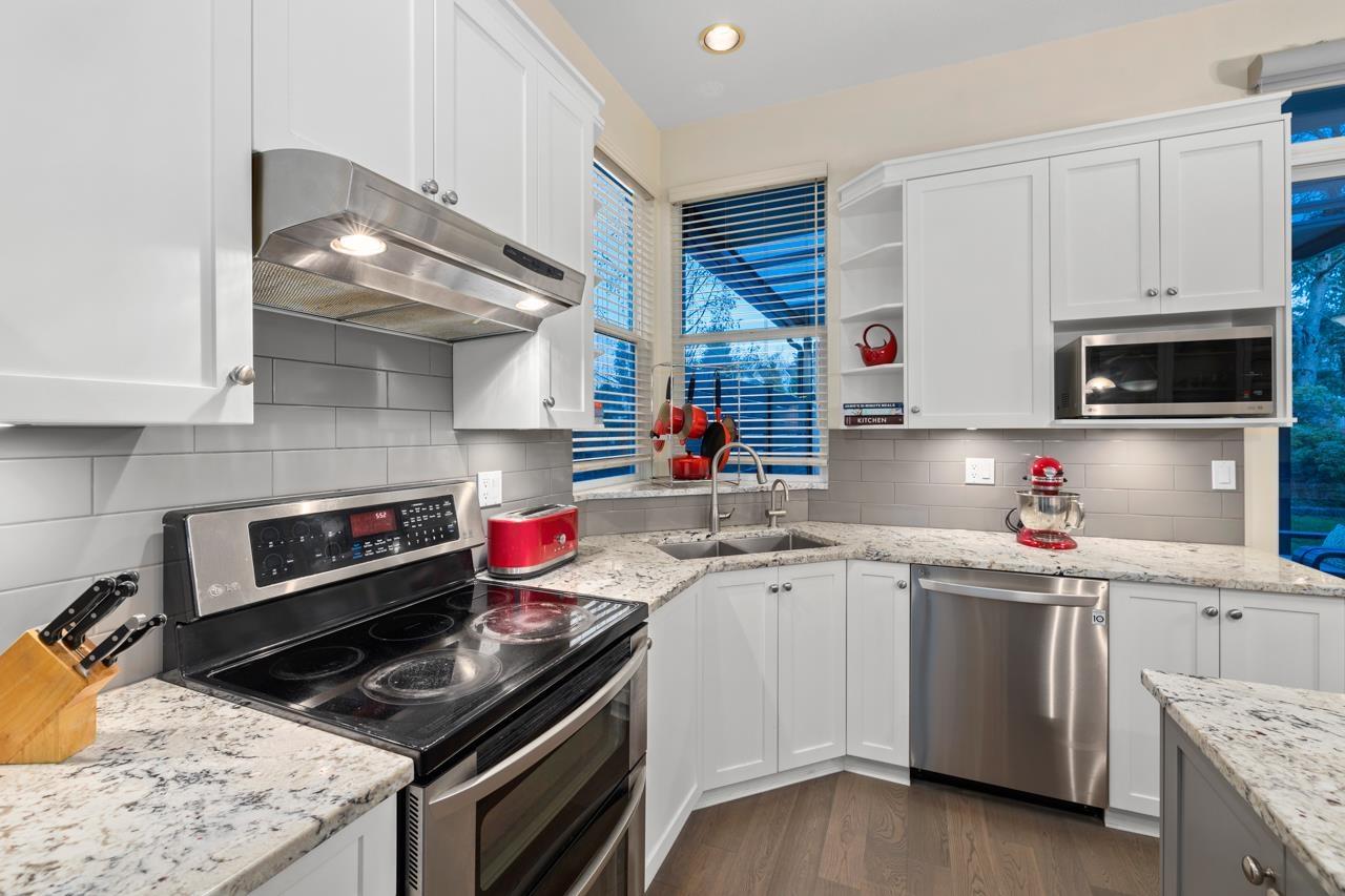 3466 Rosemary Heights Crescent, Surrey, British Columbia  V3Z 0M4 - Photo 12 - R3004970